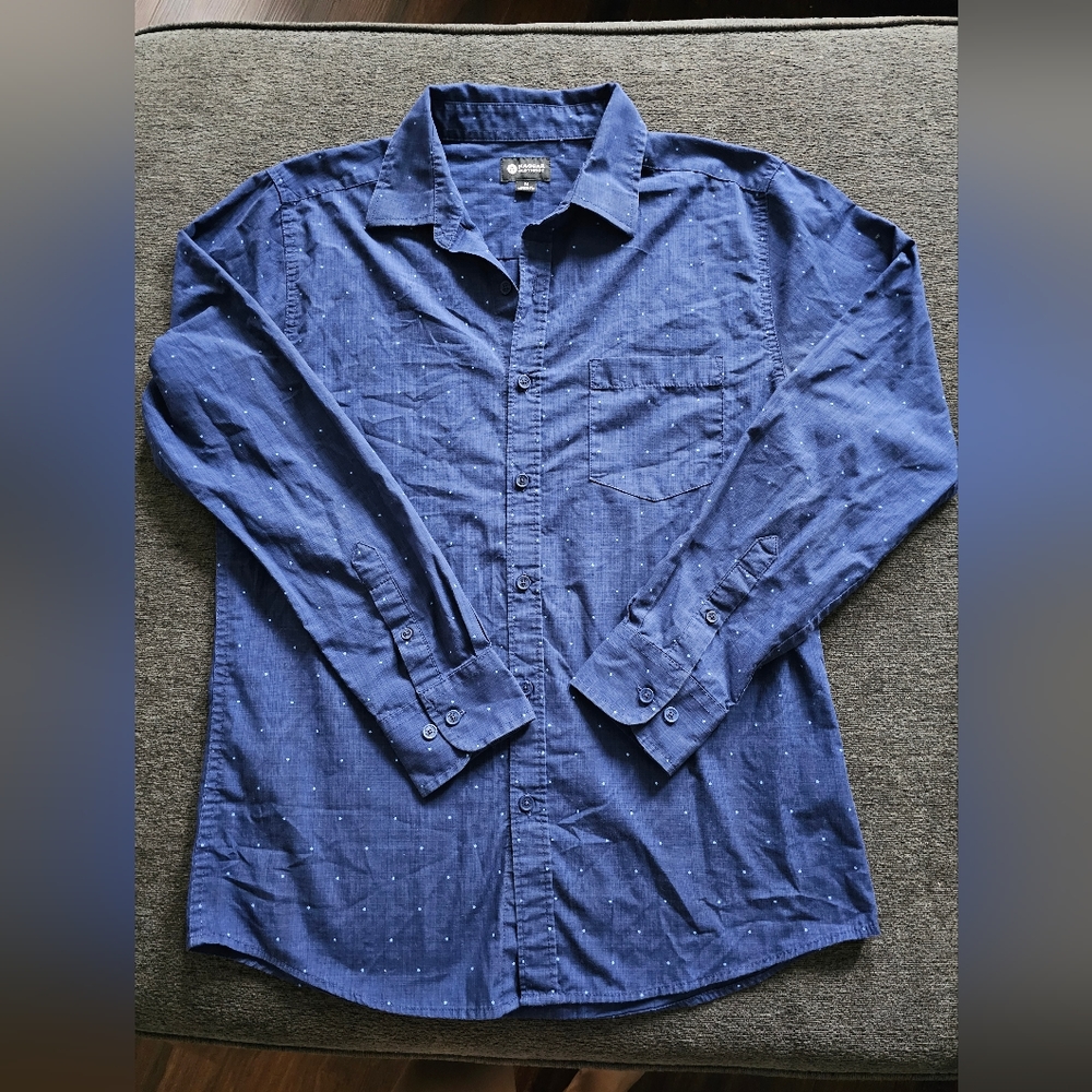 Men's Haggar button-down shirt